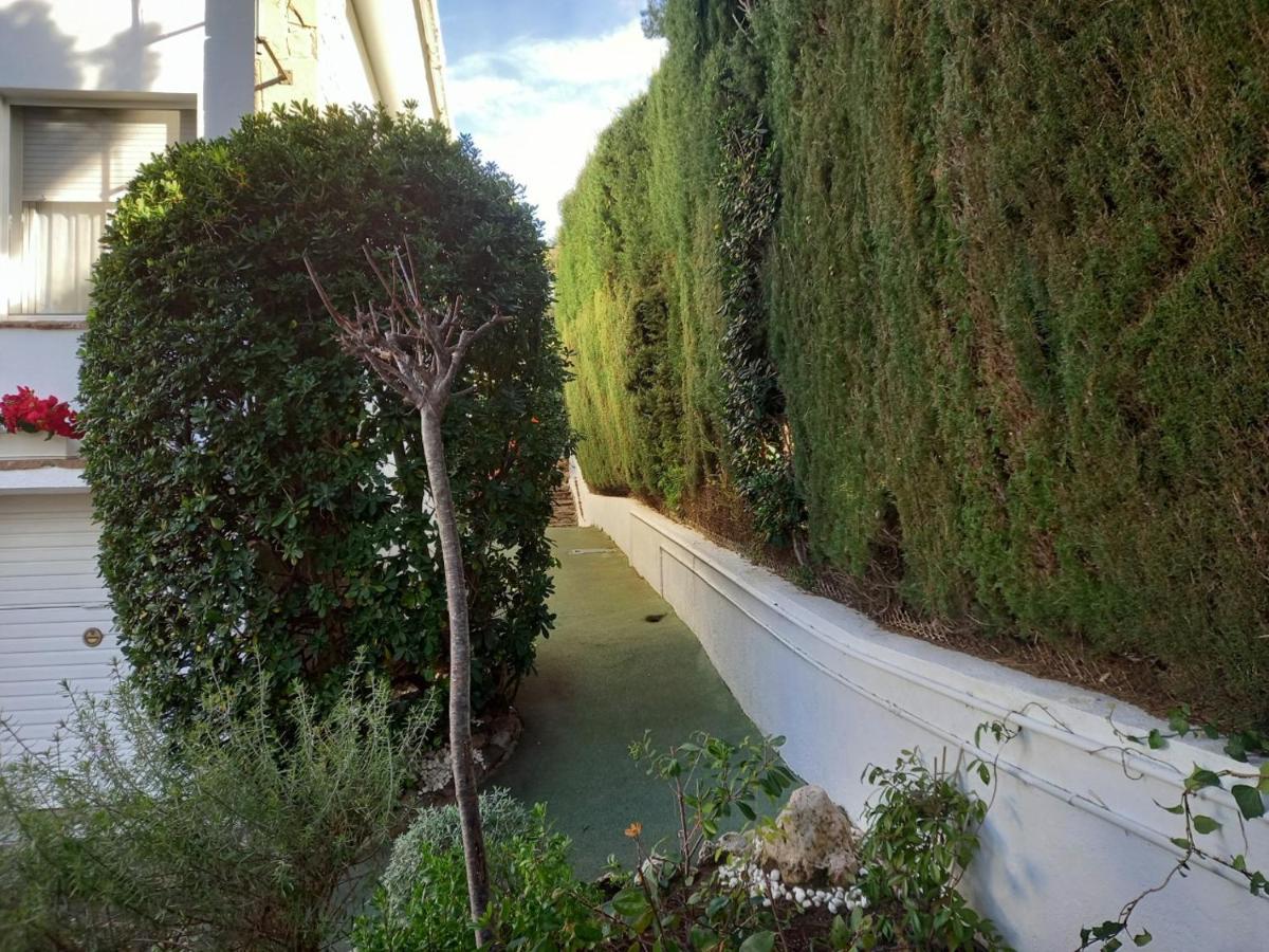 Casa familiar con piscina Pallejà Exterior foto