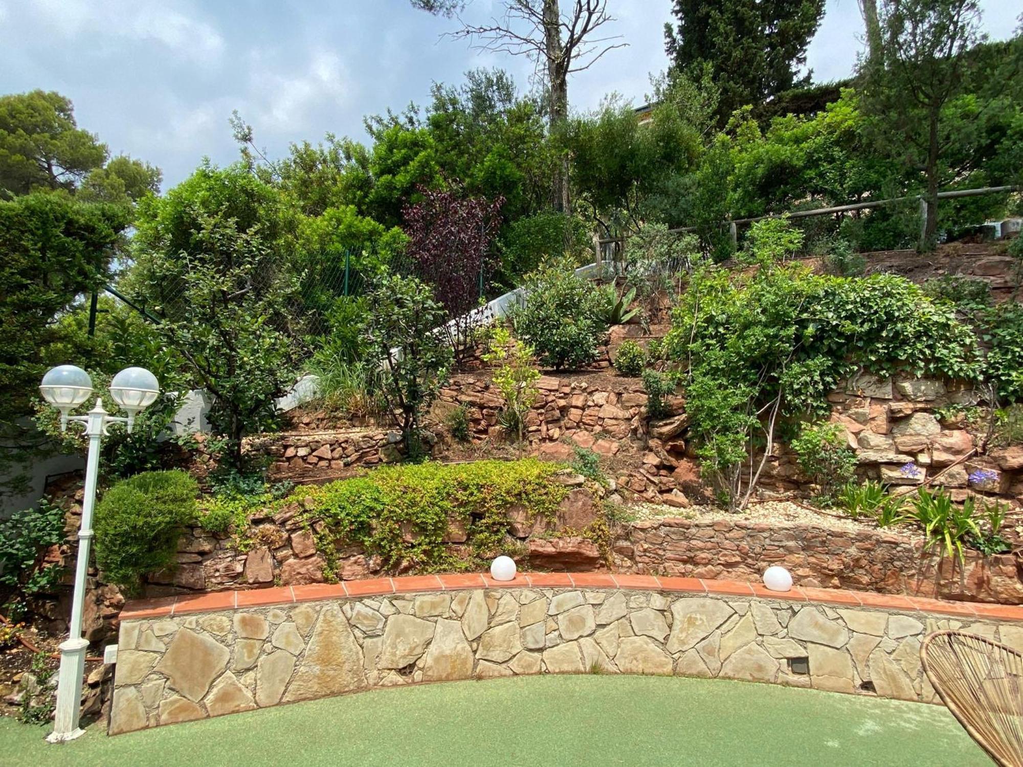 Casa familiar con piscina Pallejà Exterior foto