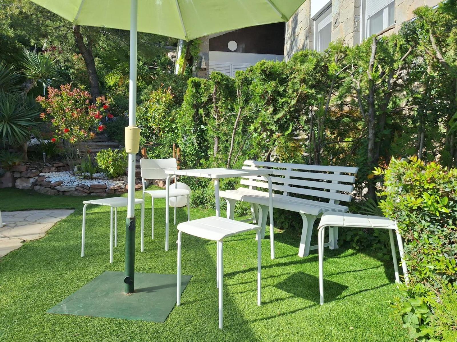 Casa familiar con piscina Pallejà Exterior foto